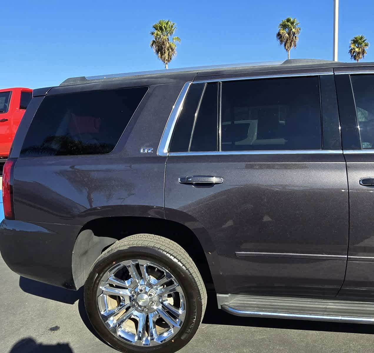 2015 Chevrolet Tahoe LTZ 32