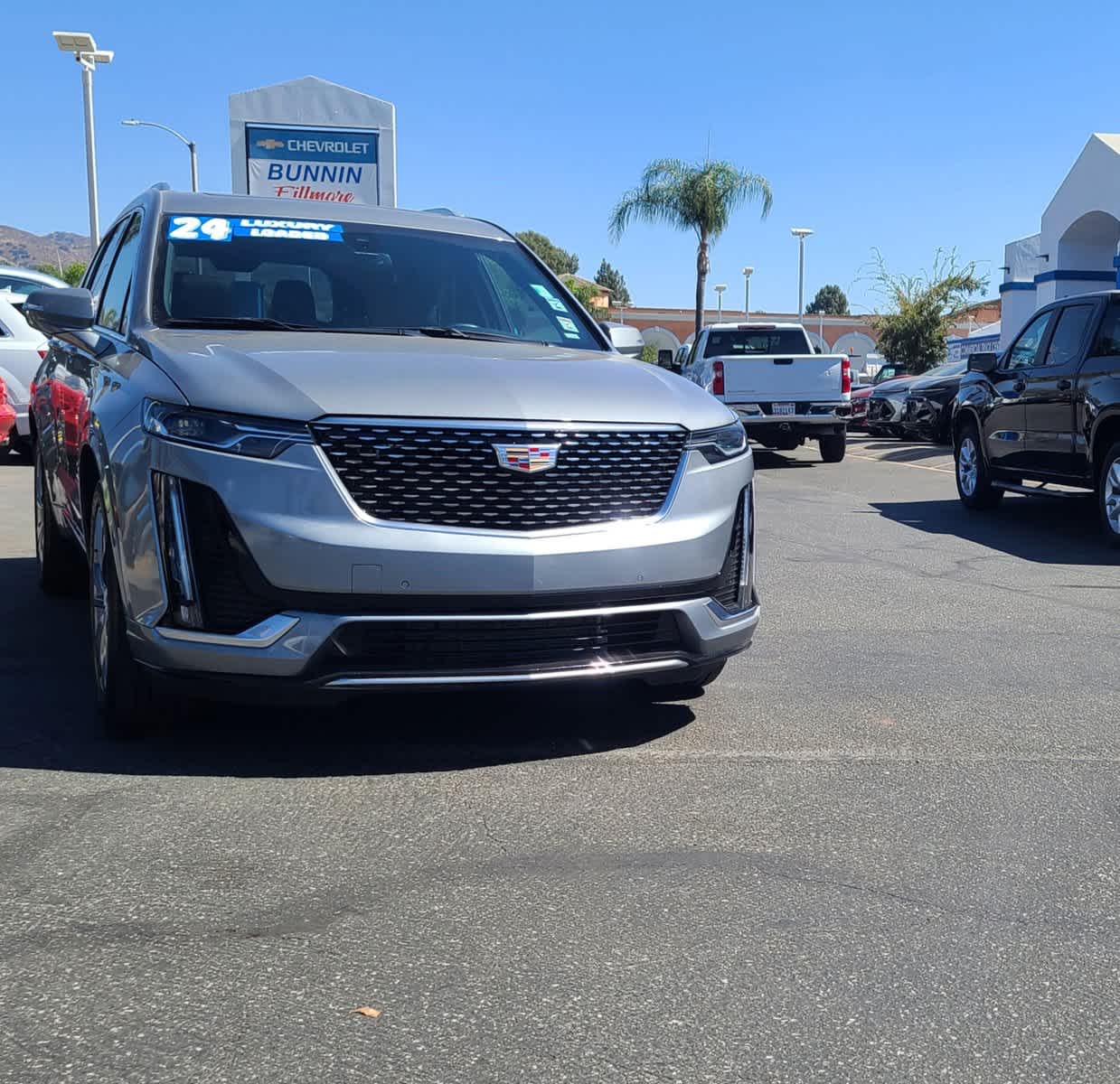 2024 Cadillac XT6 FWD Premium Luxury 2