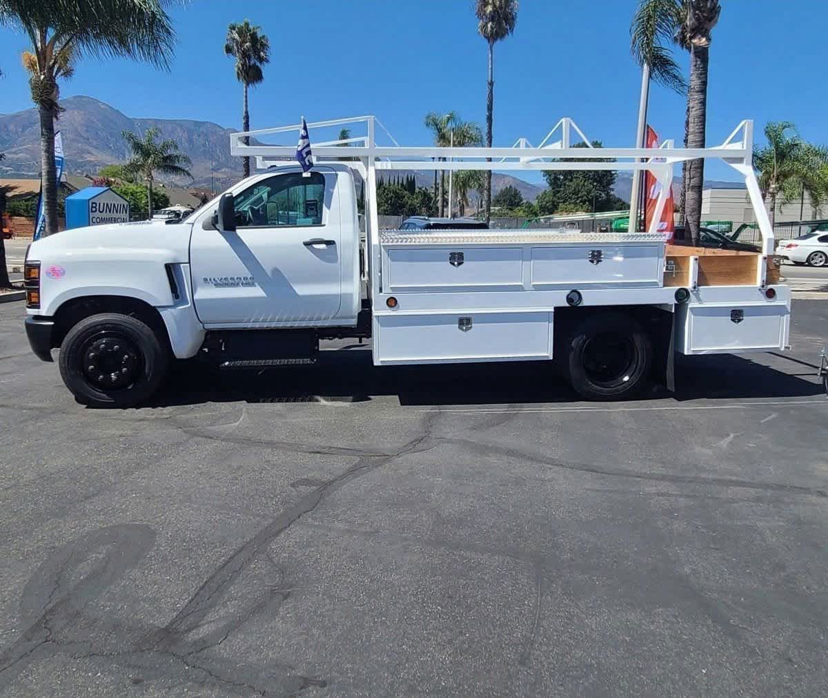 2023 Chevrolet Silverado MD Work Truck 2WD Reg Cab 7