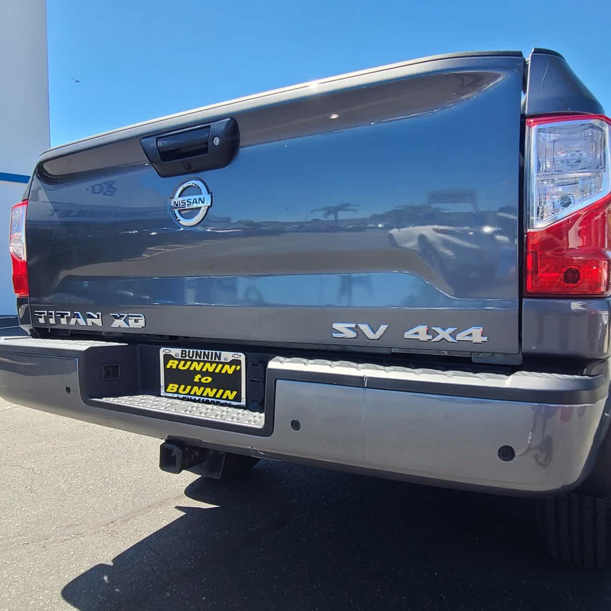 2022 Nissan Titan XD SV 4x4 Crew Cab 23