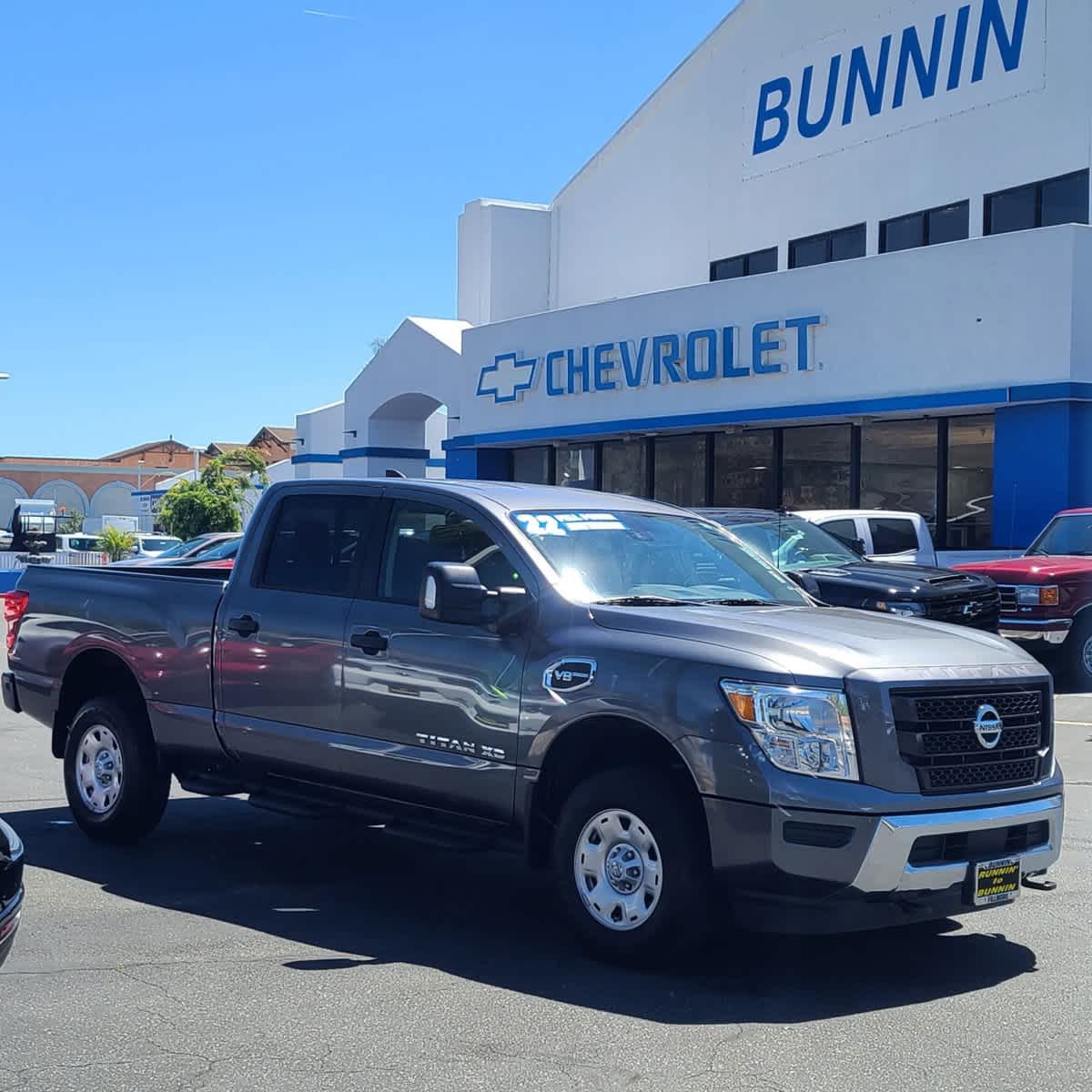 2022 Nissan Titan XD SV 4x4 Crew Cab 3