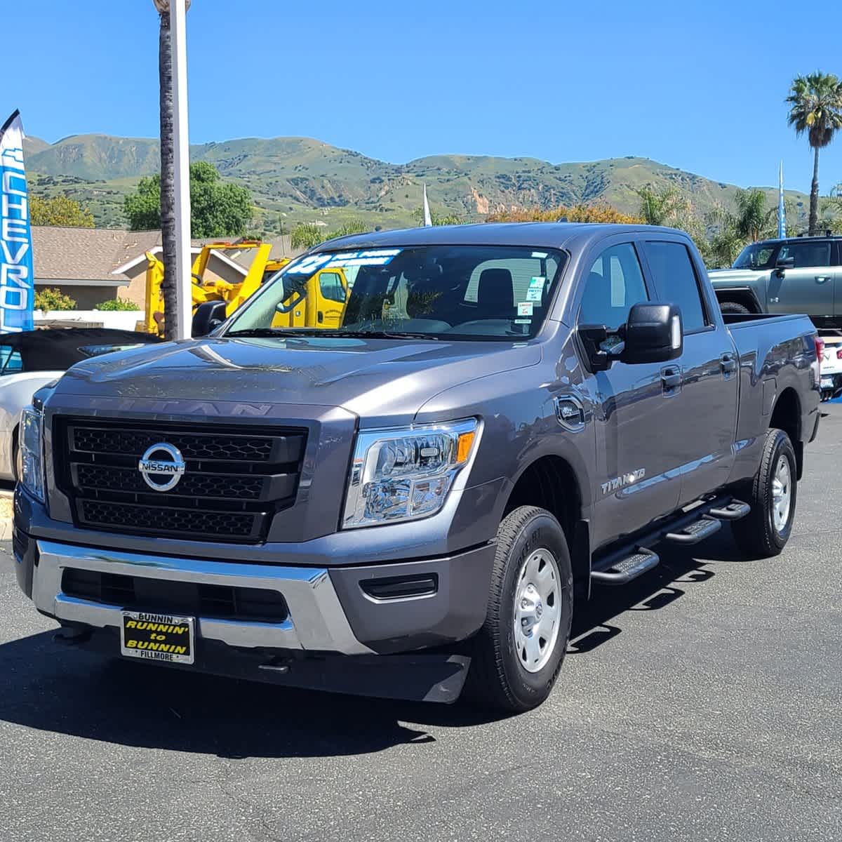 2022 Nissan Titan XD SV 4x4 Crew Cab 5