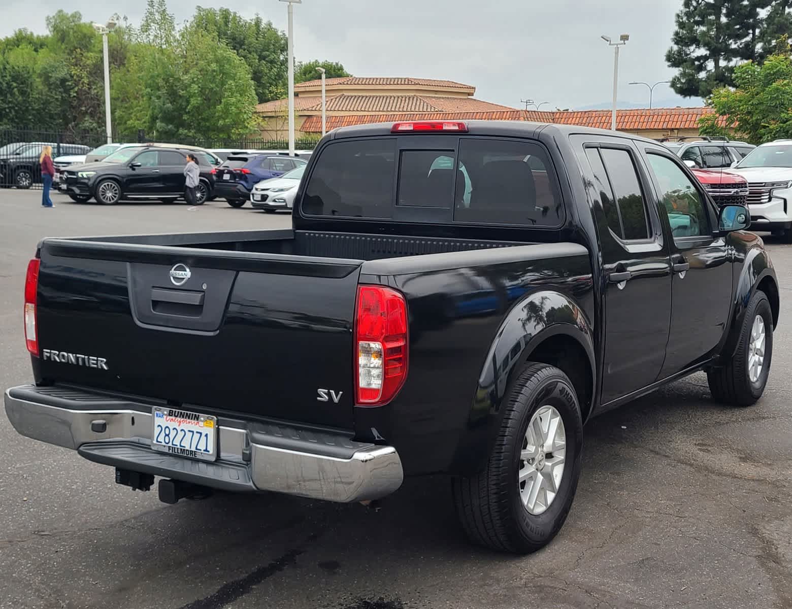 2016 Nissan Frontier SV 2WD Crew Cab SWB Auto 9