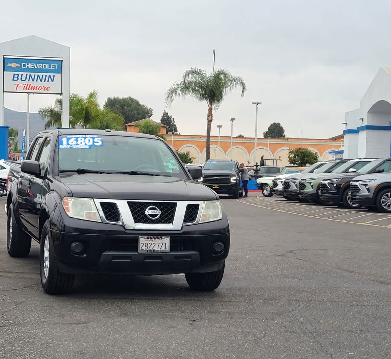 2016 Nissan Frontier SV 2WD Crew Cab SWB Auto 2