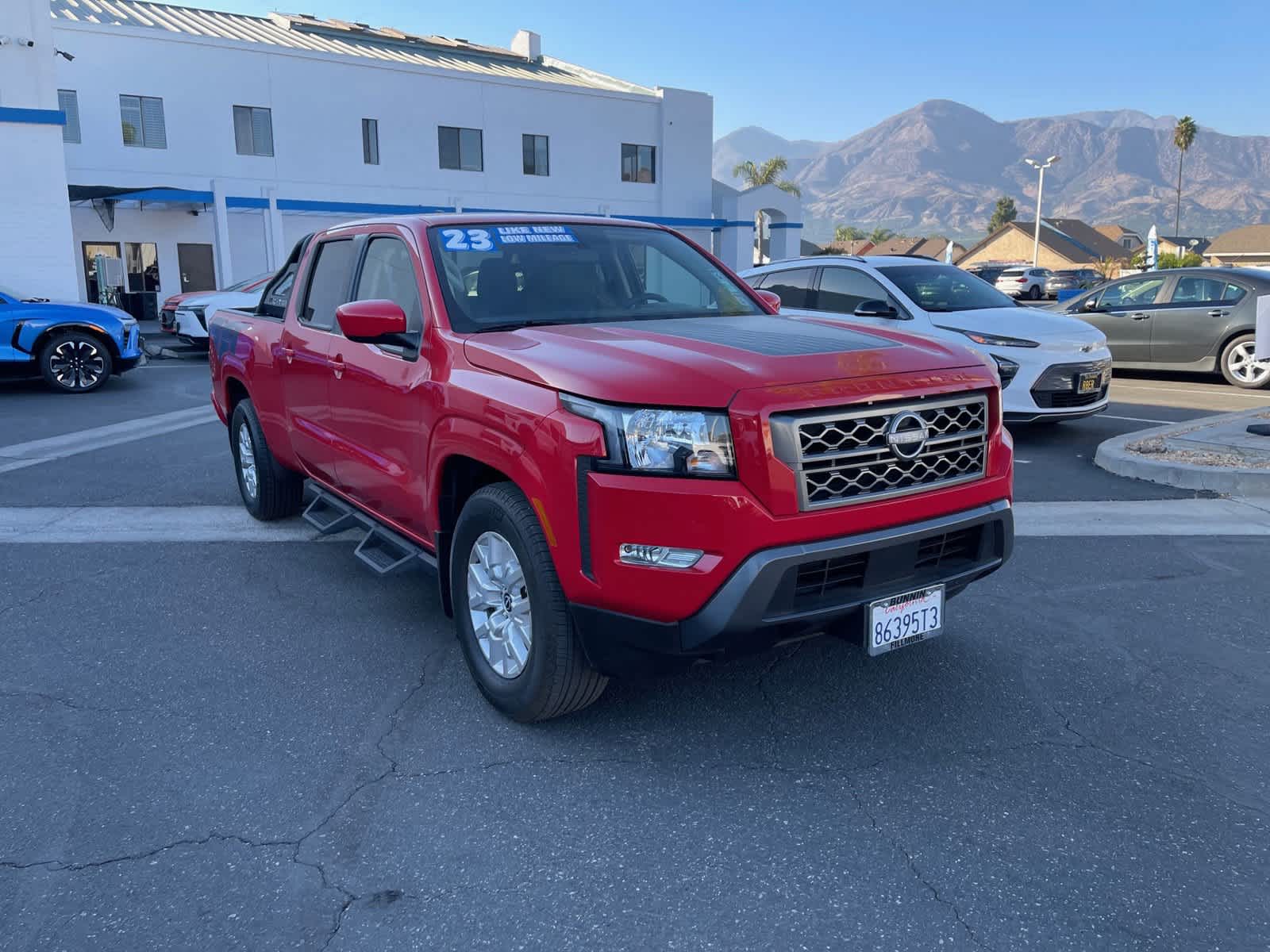 2023 Nissan Frontier SV Crew Cab 4x2 Auto Long Bed 2