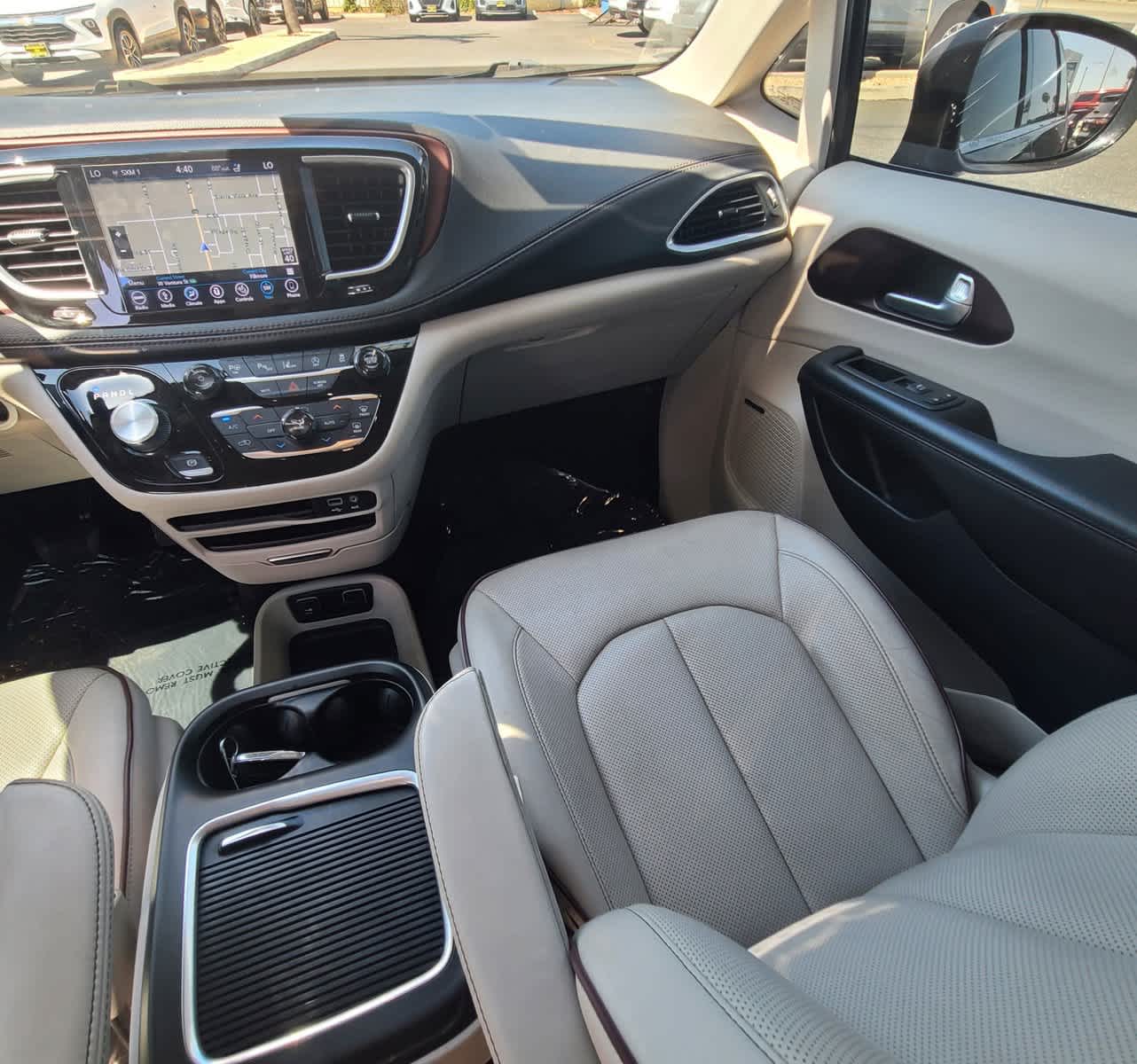 2018 Chrysler Pacifica Limited 37