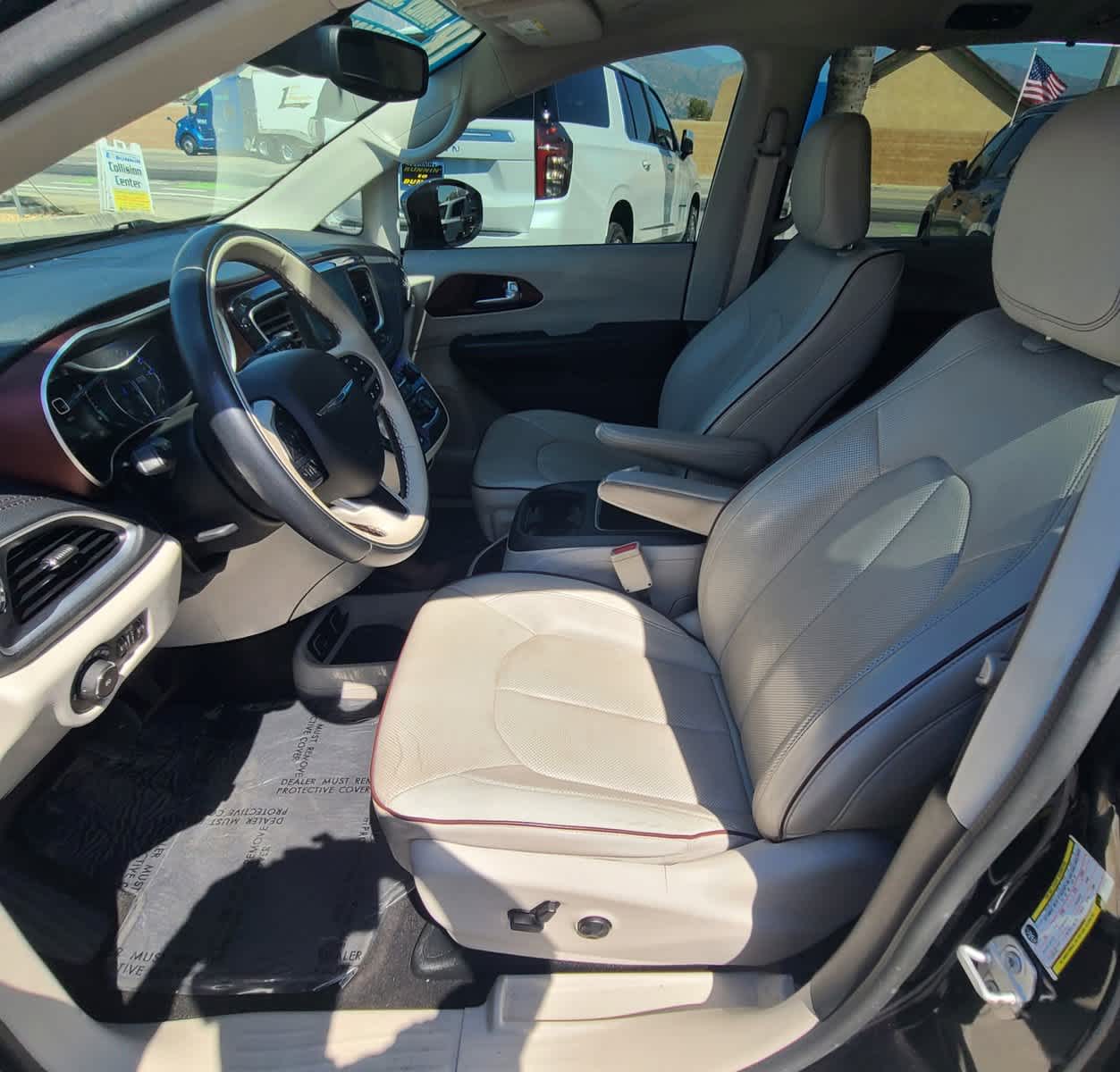 2018 Chrysler Pacifica Limited 45