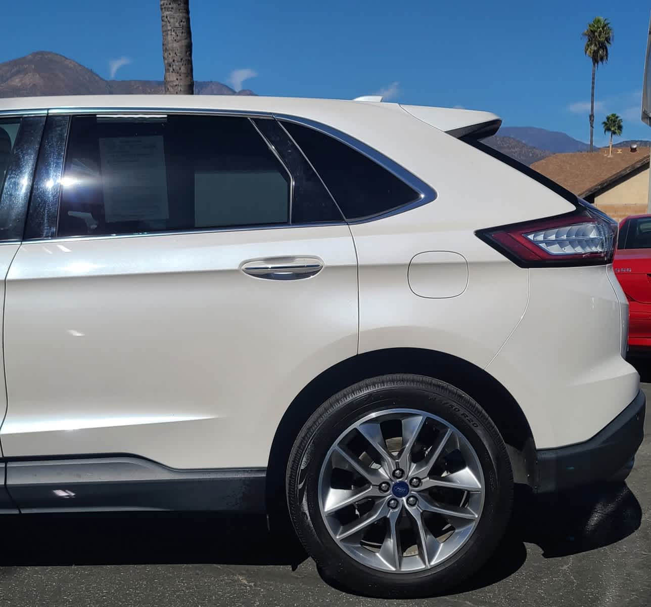 2017 Ford Edge Titanium 30