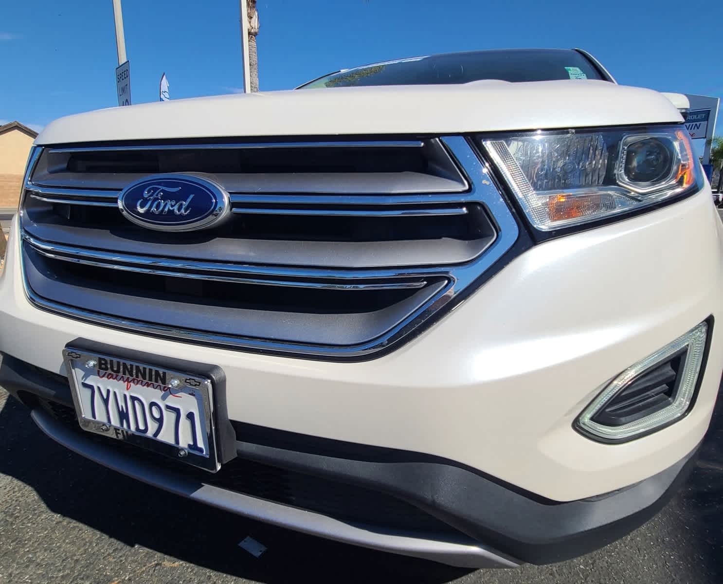 2017 Ford Edge Titanium 28