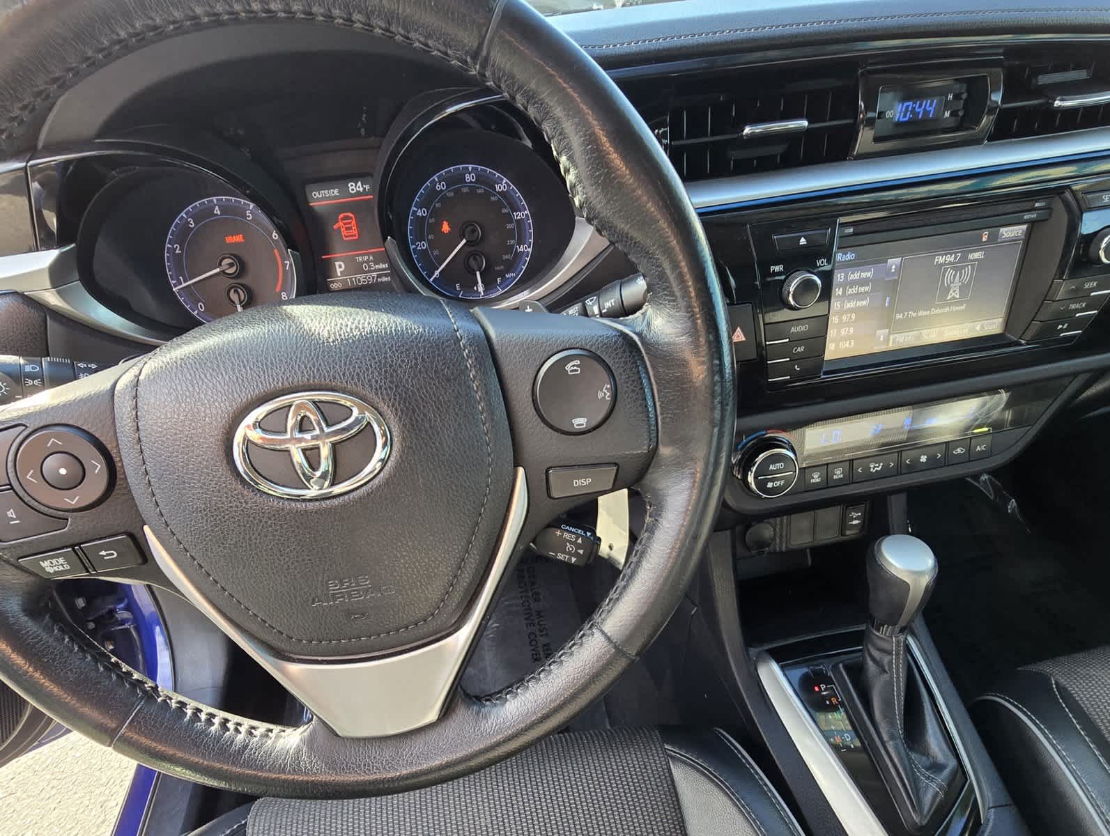 2015 Toyota Corolla S 38