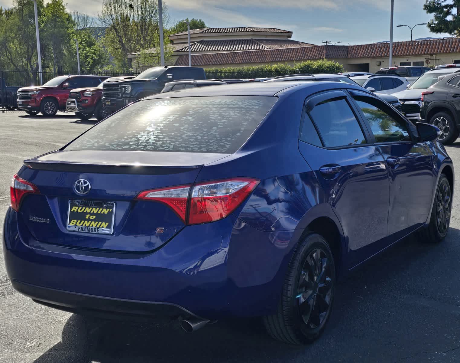 2015 Toyota Corolla S 9