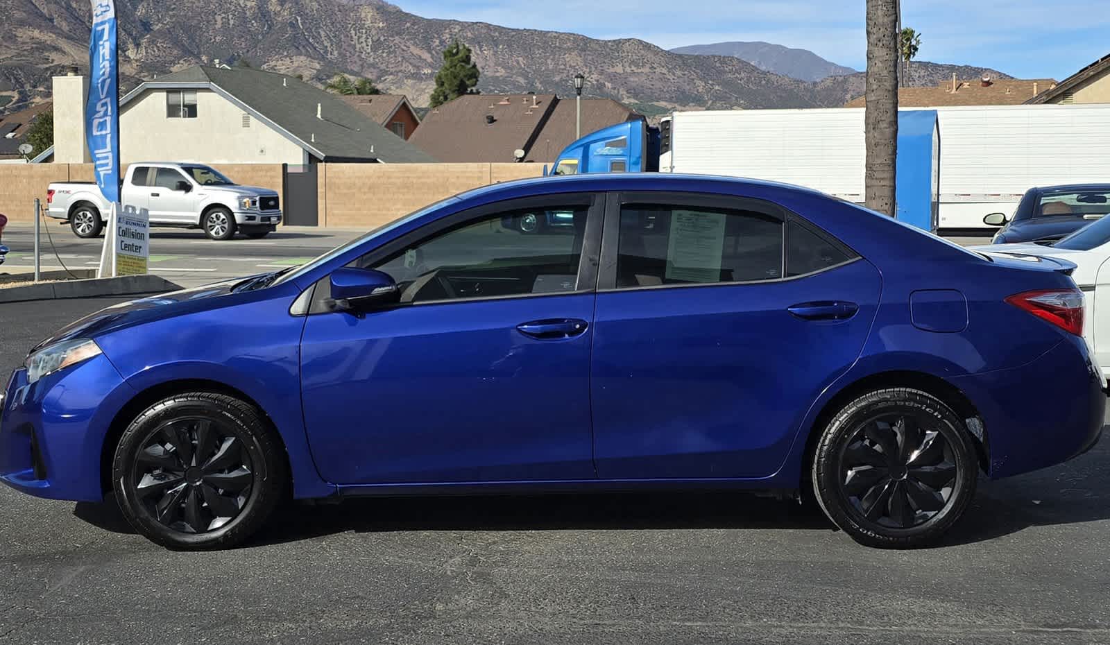 2015 Toyota Corolla S 6