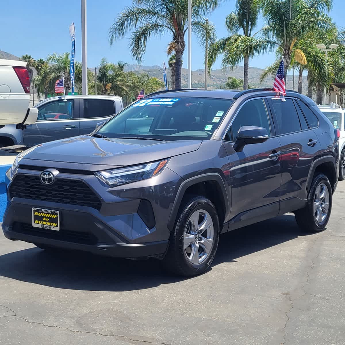 2022 Toyota RAV4 XLE 5