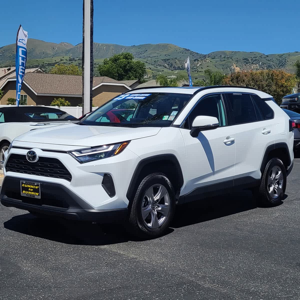 2023 Toyota RAV4 XLE 5