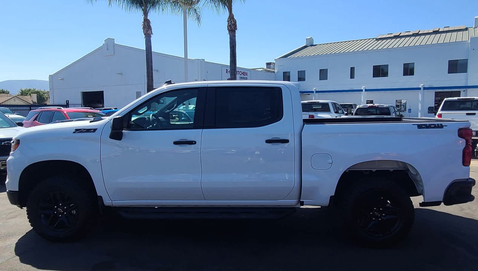 2024 Chevrolet Silverado 1500 Custom Trail Boss 4WD Crew Cab 147 6