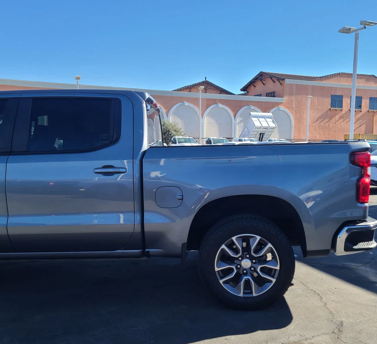 2020 Chevrolet Silverado 1500 LT 2WD Crew Cab 147 26