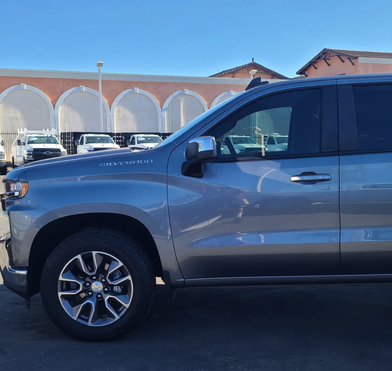 2020 Chevrolet Silverado 1500 LT 2WD Crew Cab 147 25