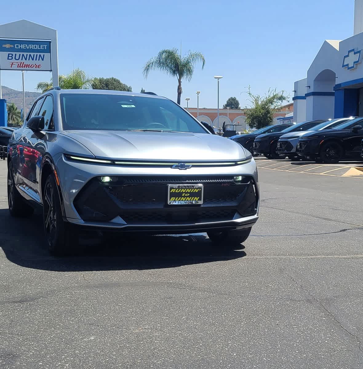 2024 Chevrolet Equinox EV RS 2