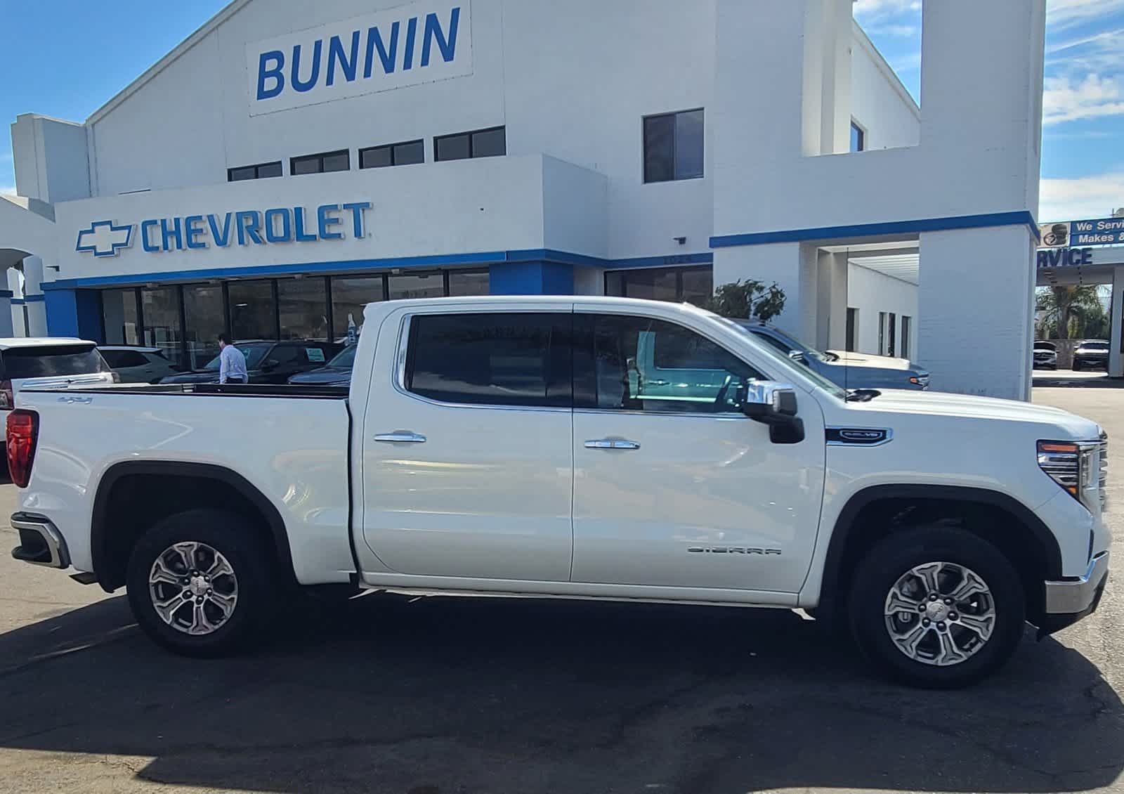 2024 GMC Sierra 1500 SLT 4WD Crew Cab 147 13