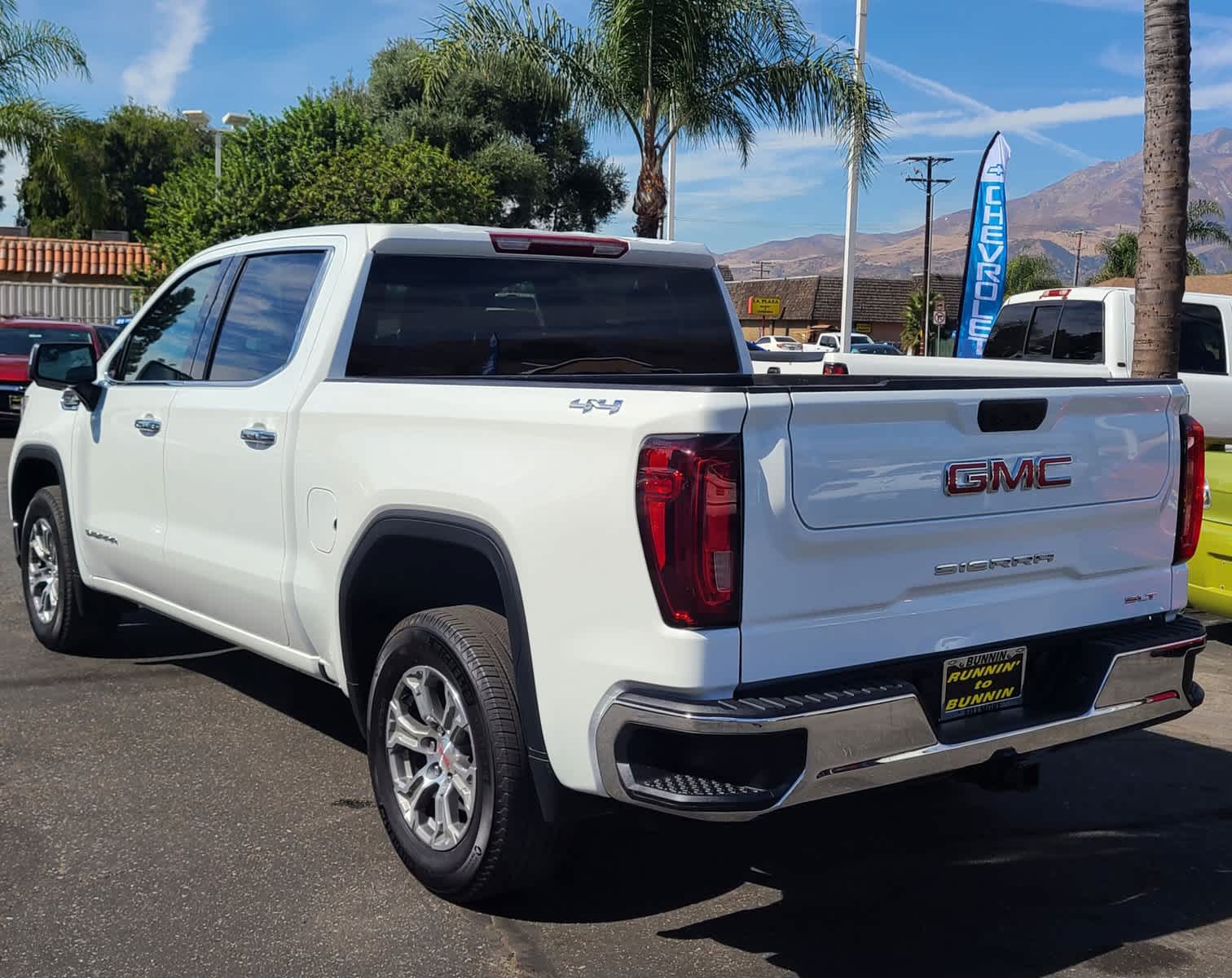 2024 GMC Sierra 1500 SLT 4WD Crew Cab 147 7