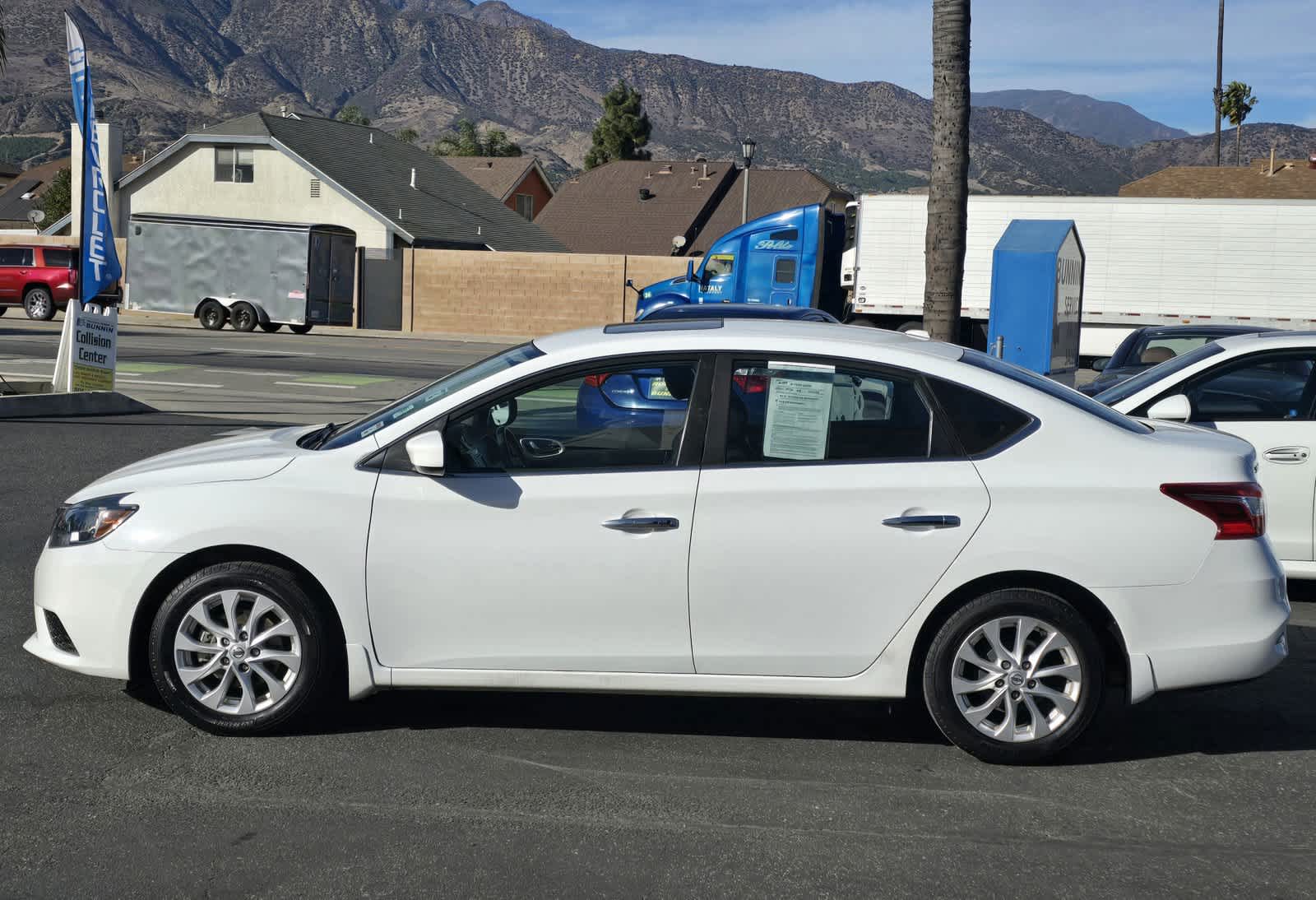 2018 Nissan Sentra SV 8