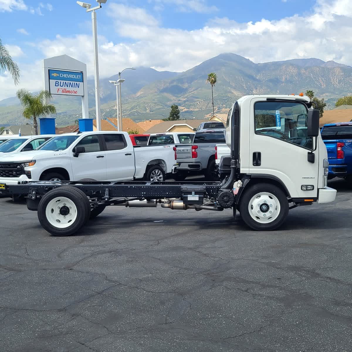 2024 Chevrolet 4500 HG LCF Gas 2WD Reg Cab 132.5 11