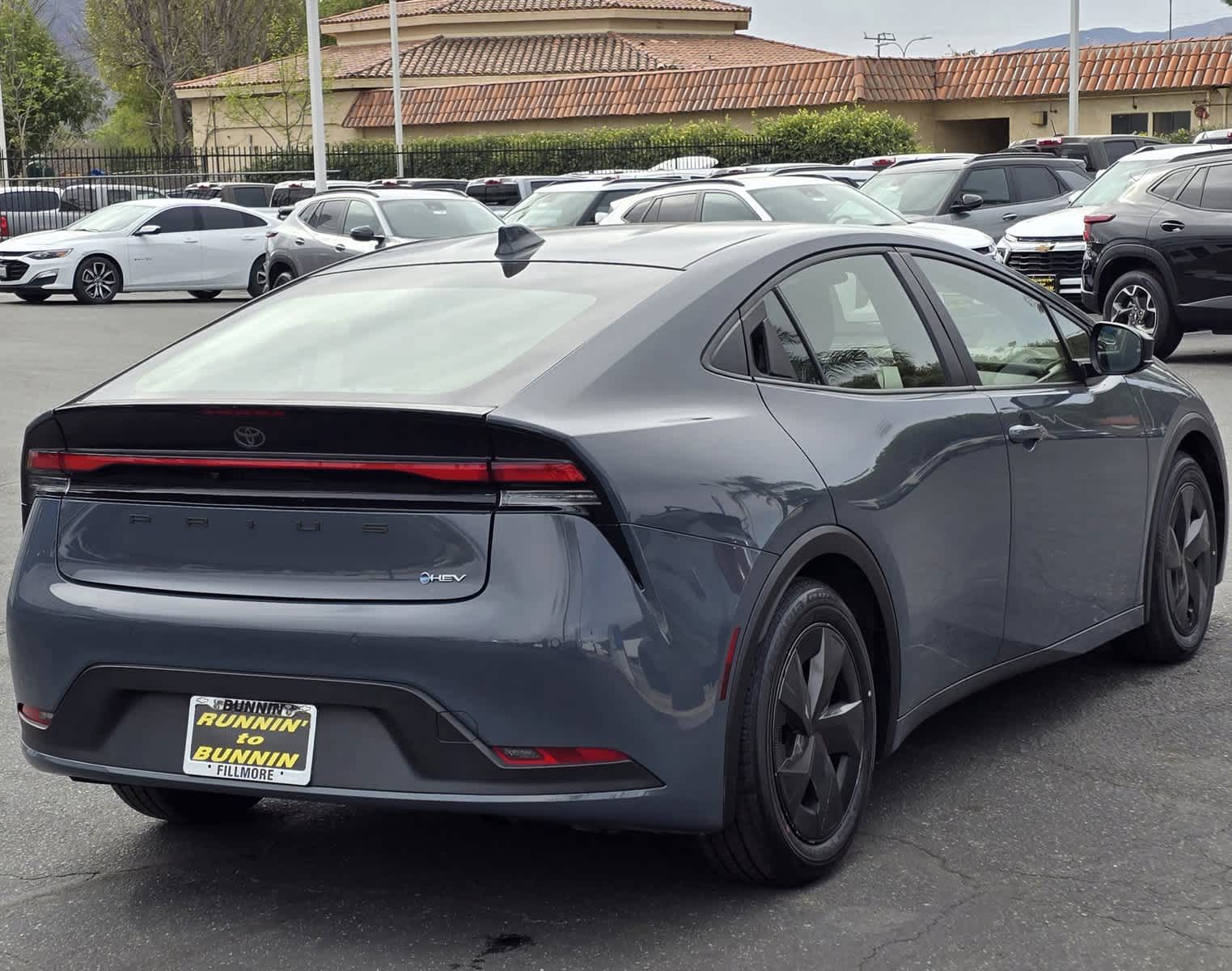 2023 Toyota Prius LE 9