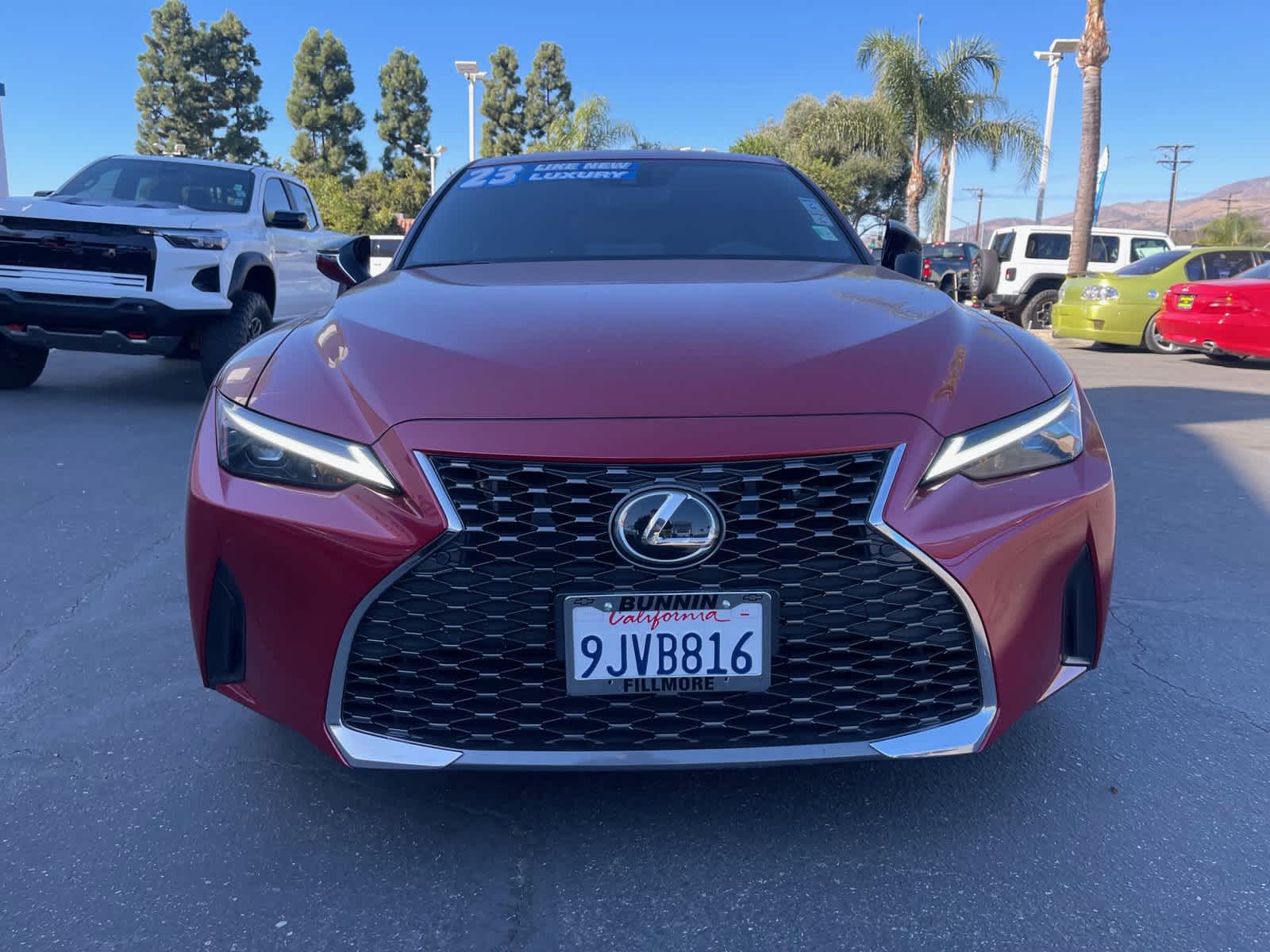 2023 Lexus IS  2