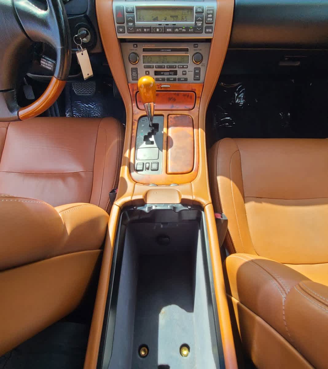 2004 Lexus SC 430  36