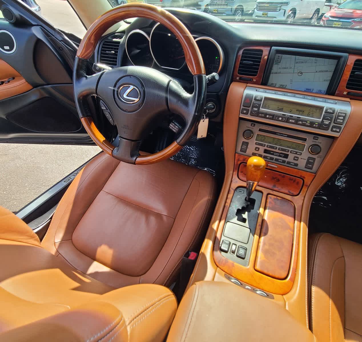 2004 Lexus SC 430  38