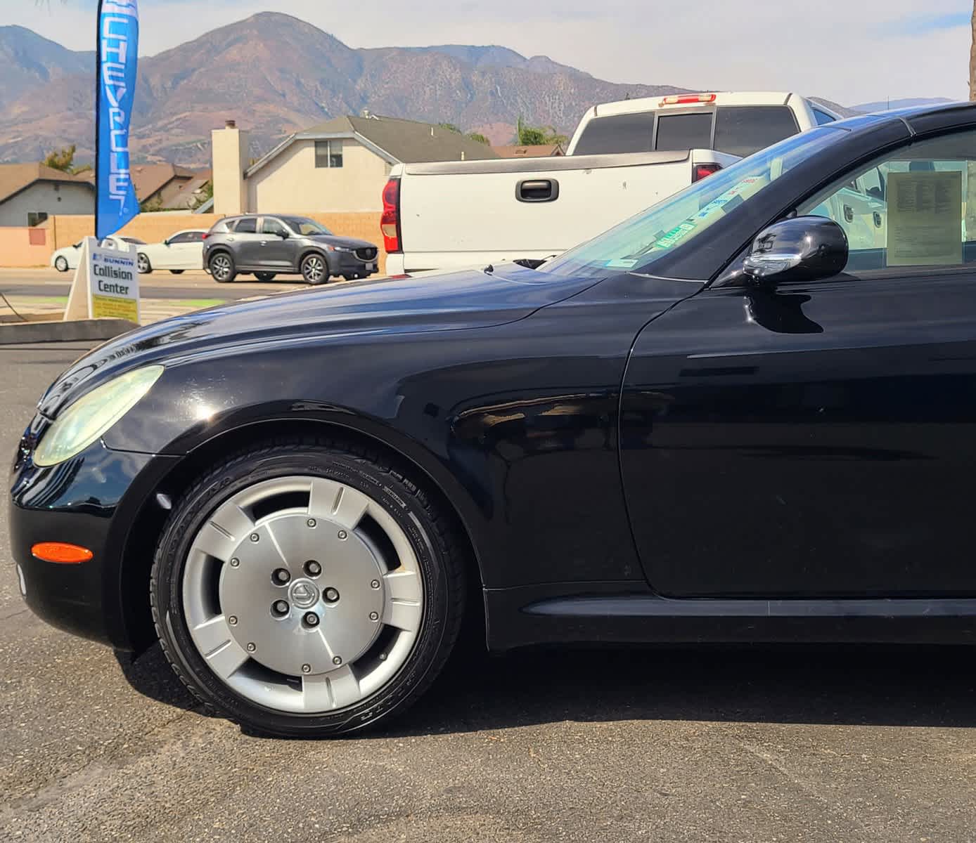 2004 Lexus SC 430  32