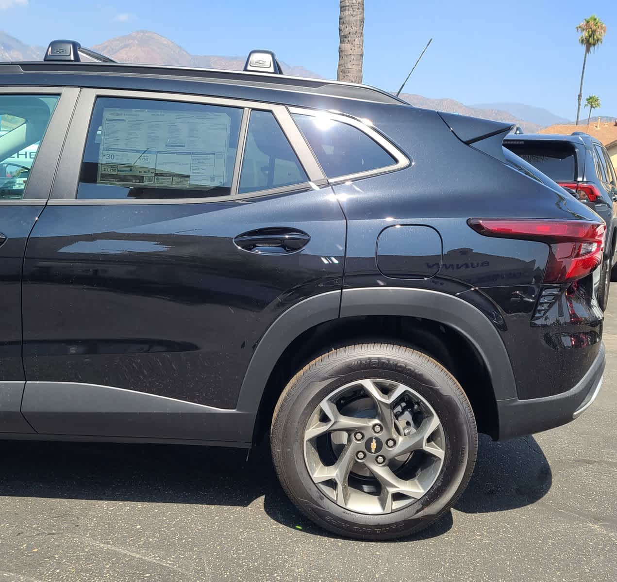 2025 Chevrolet Trax LT 8