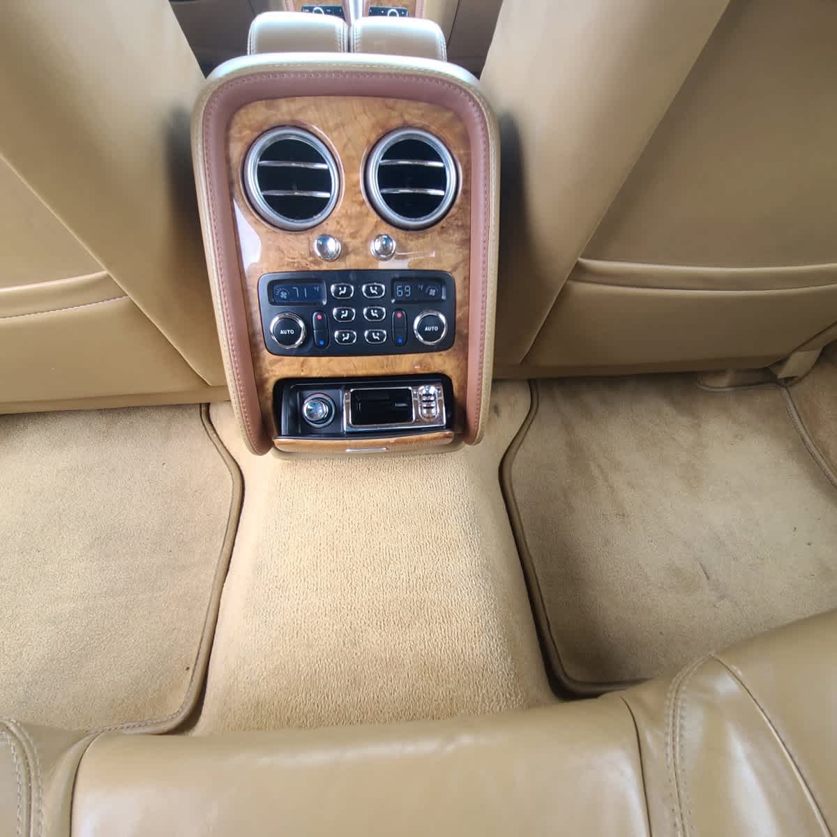 2008 Bentley Continental Flying Spur  27