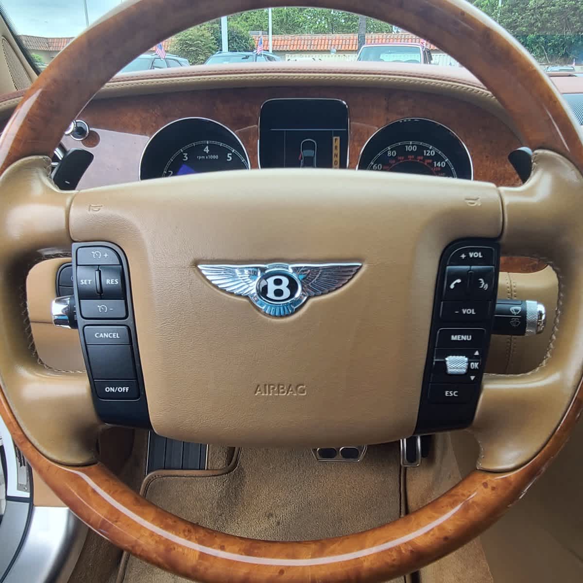 2008 Bentley Continental Flying Spur  42