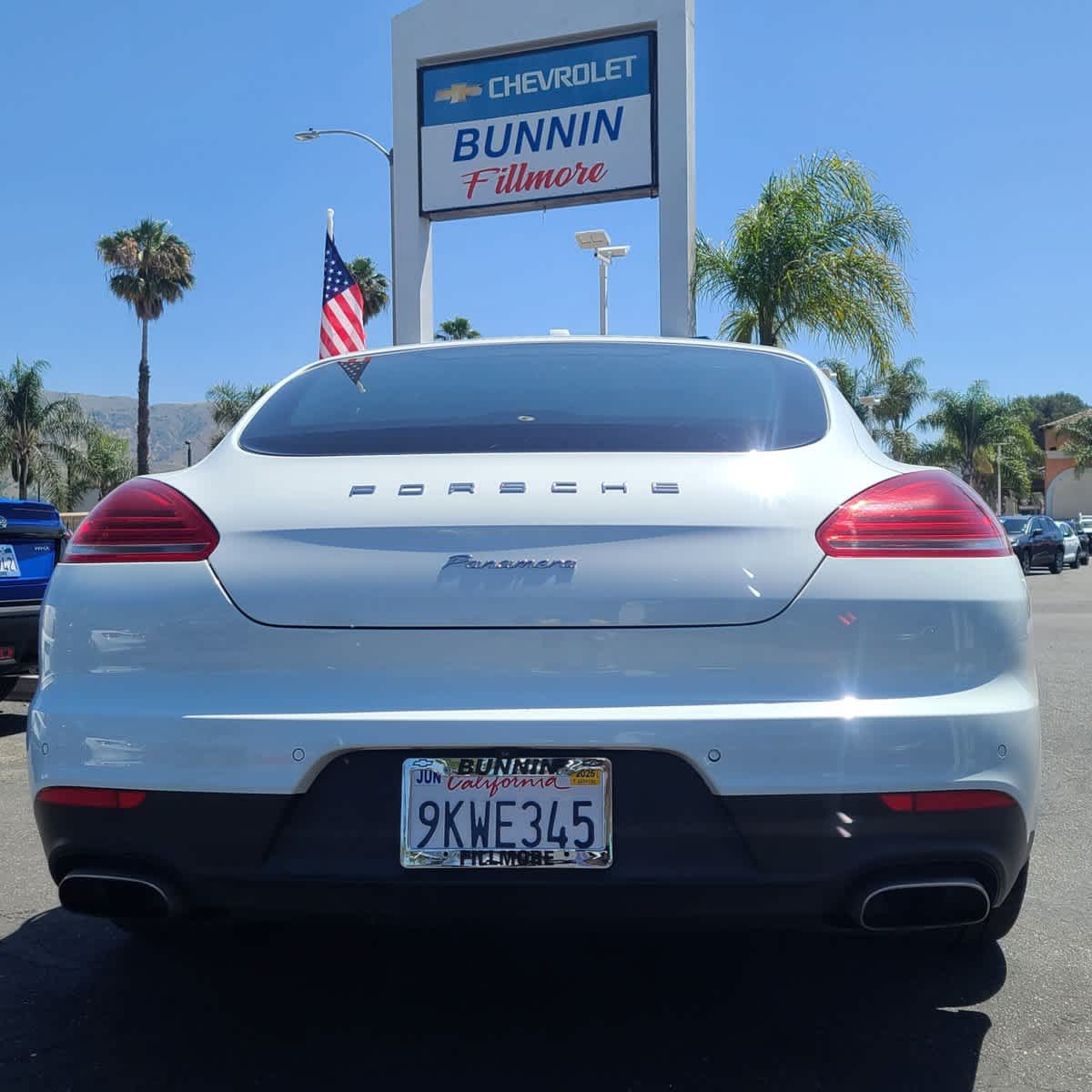 2016 Porsche Panamera  8