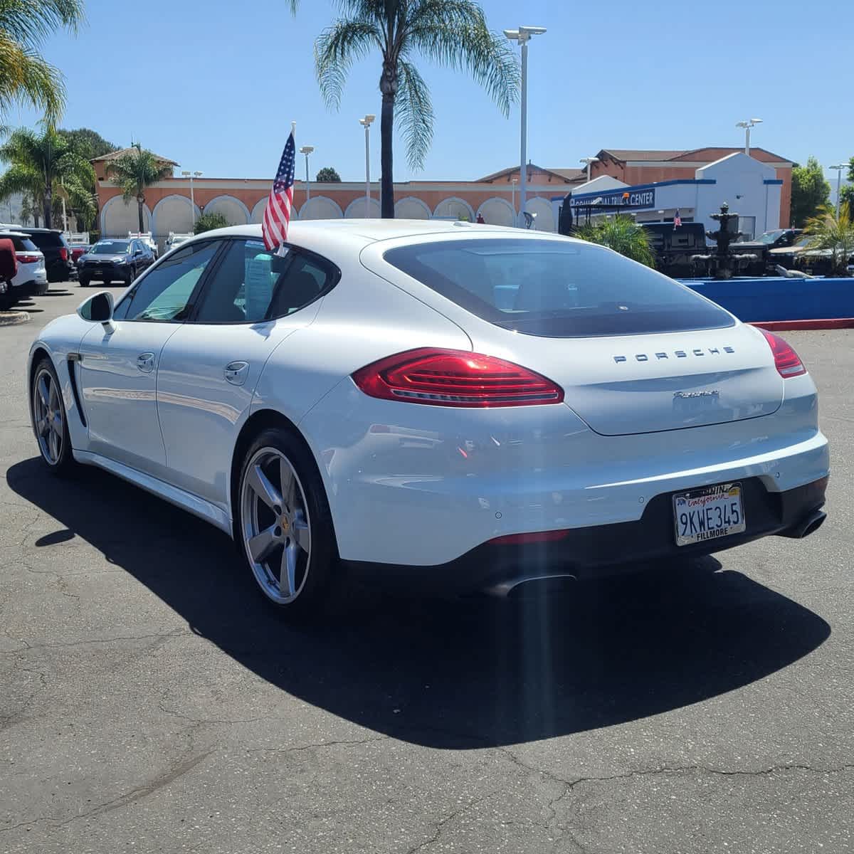 2016 Porsche Panamera  7