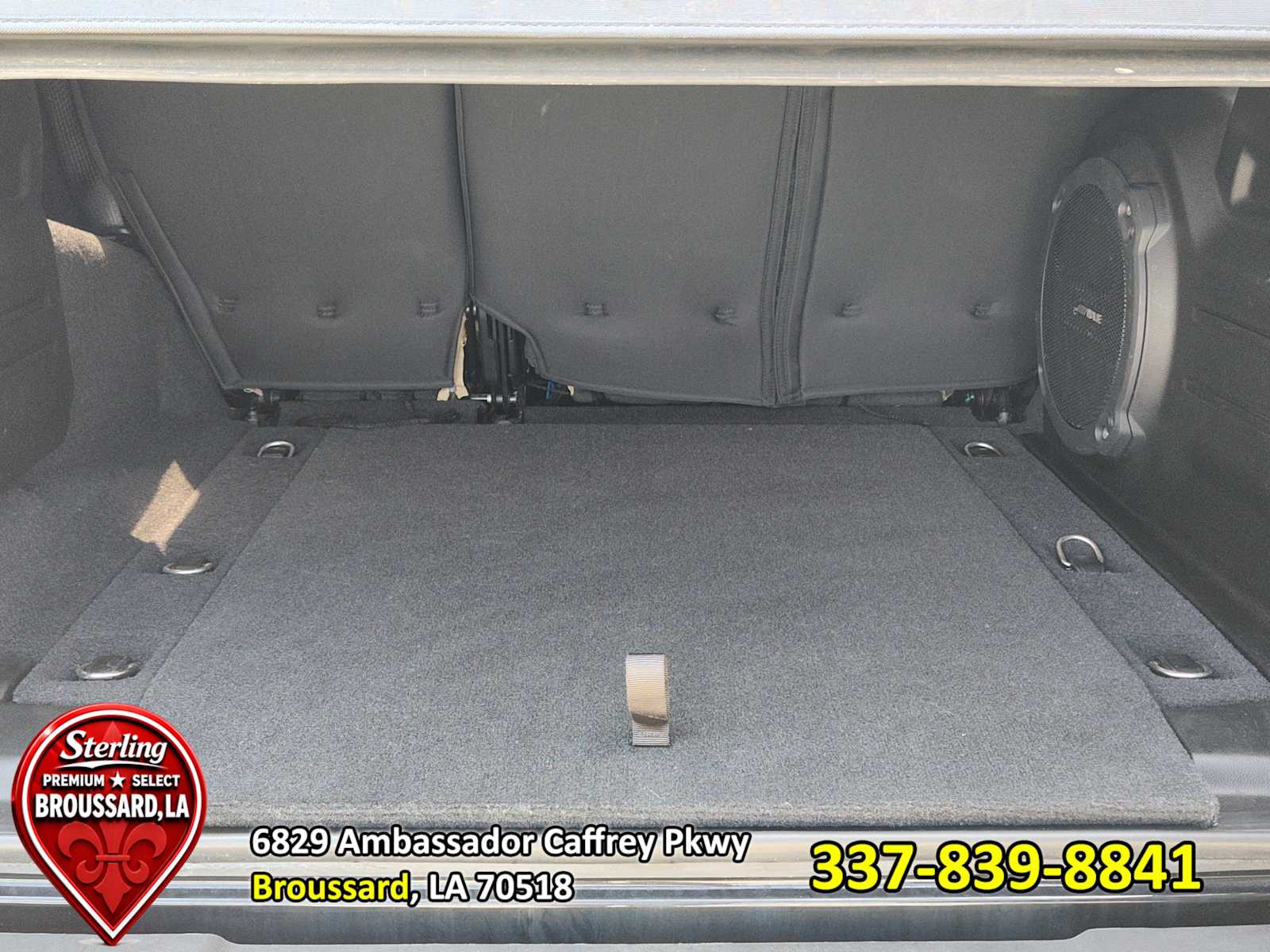View vehicle photo 6