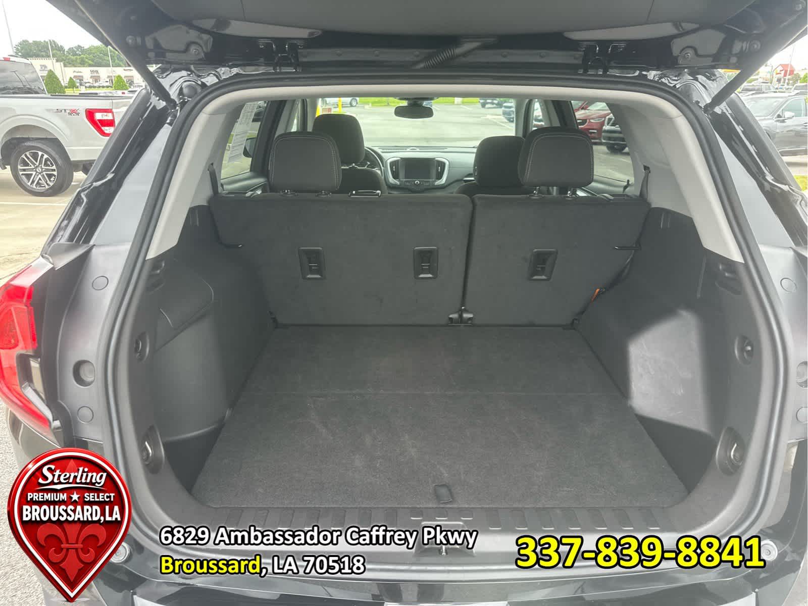 View vehicle photo 5