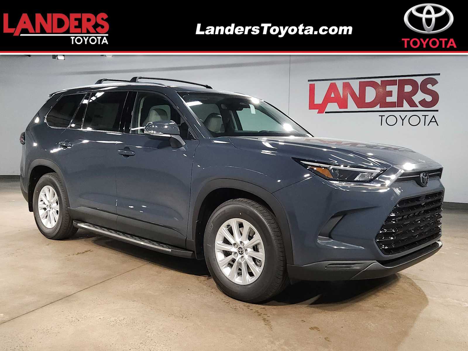 Gray 2026 Toyota Grand Highlander XLE FWD SUV / Crossover Front-Wheel Drive Automatic