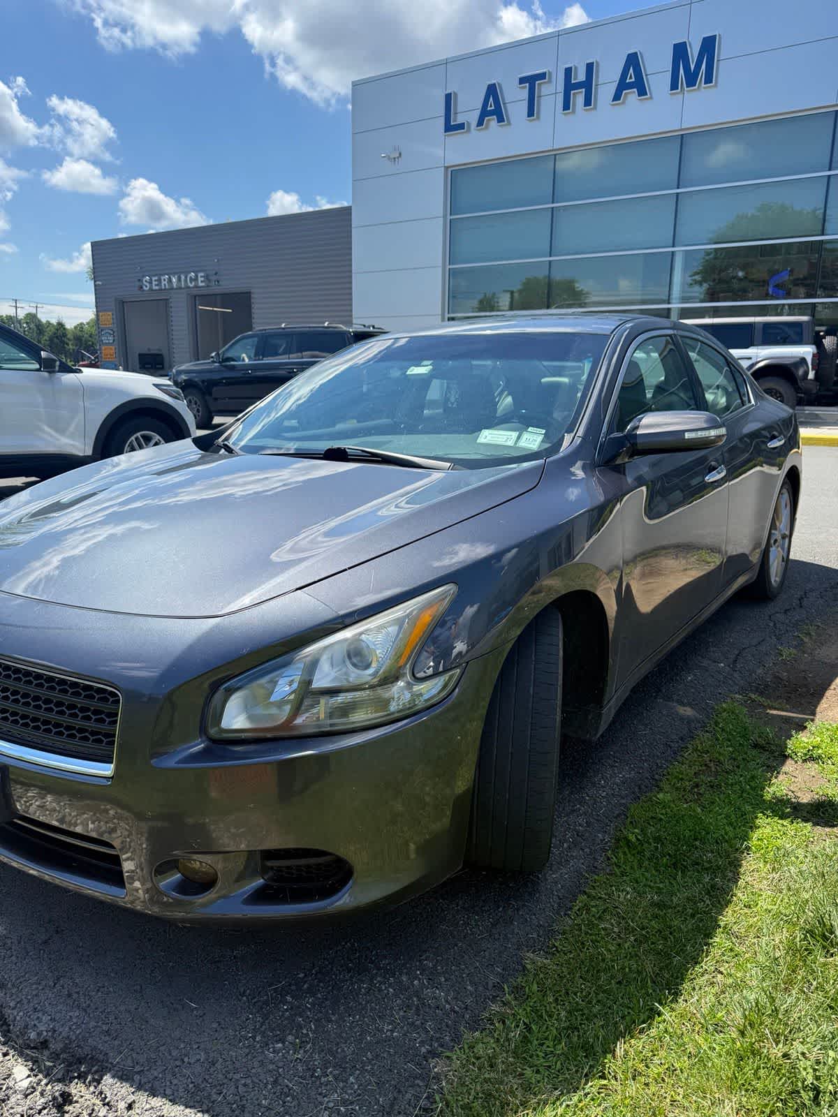 Metallic Slate 2011 Nissan Maxima Sedan Front-Wheel Drive Continuously Variable Transmission