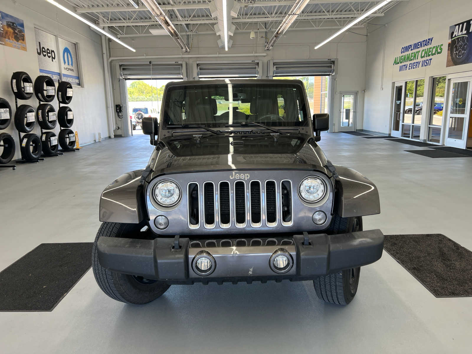 2017 Jeep Wrangler Unlimited Sahara 2