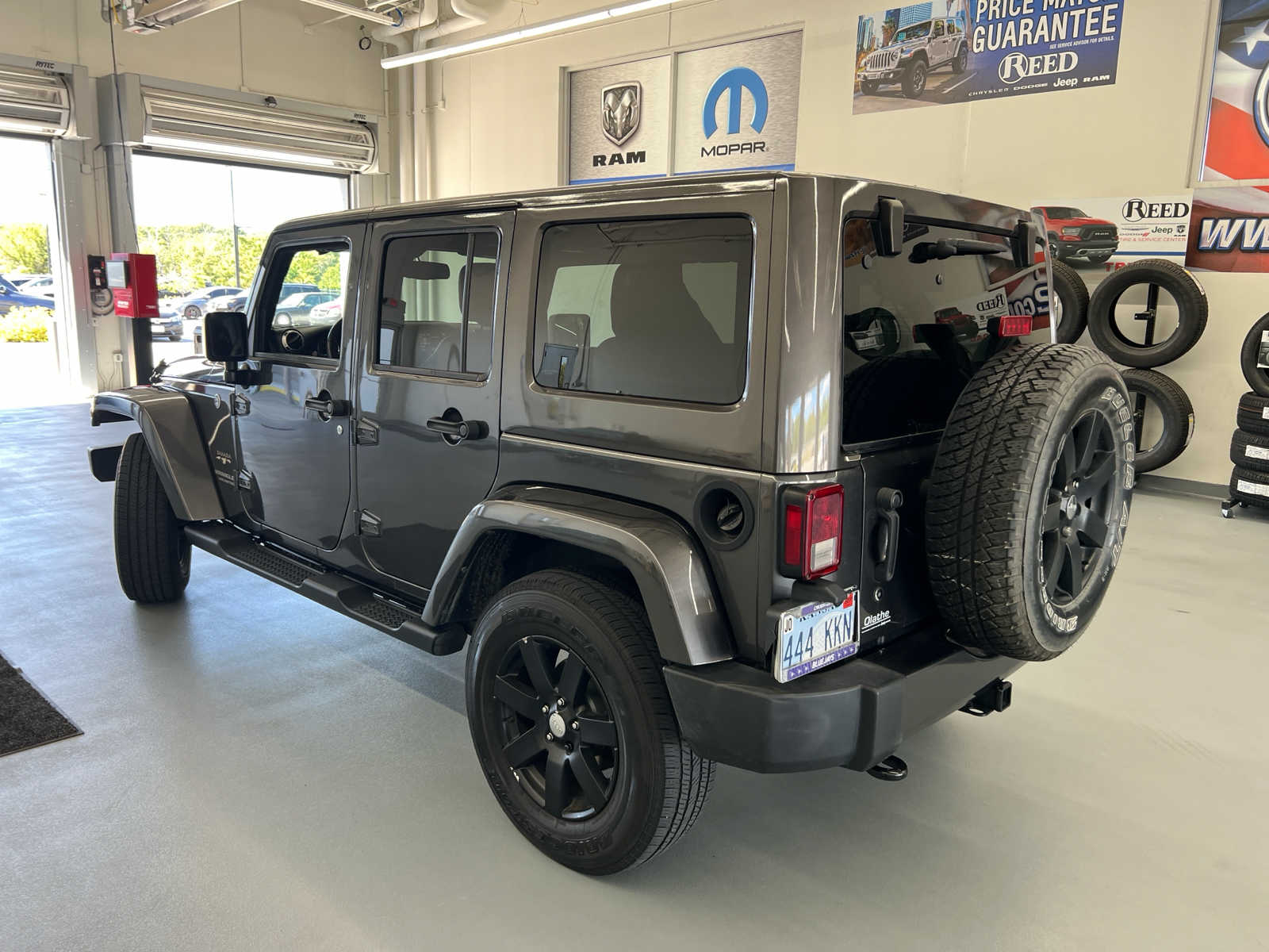 2017 Jeep Wrangler Unlimited Sahara 6