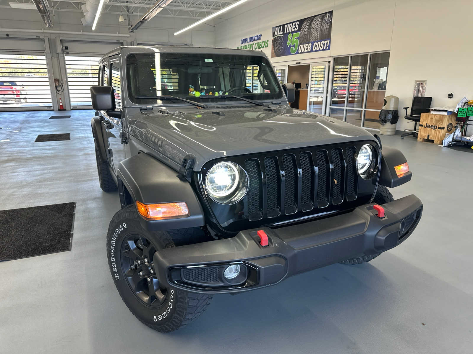 2021 Jeep Wrangler Unlimited Willys 3