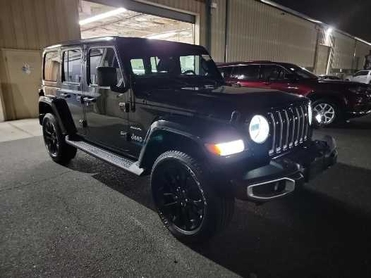 2021 Jeep Wrangler 4xe Unlimited Sahara 3