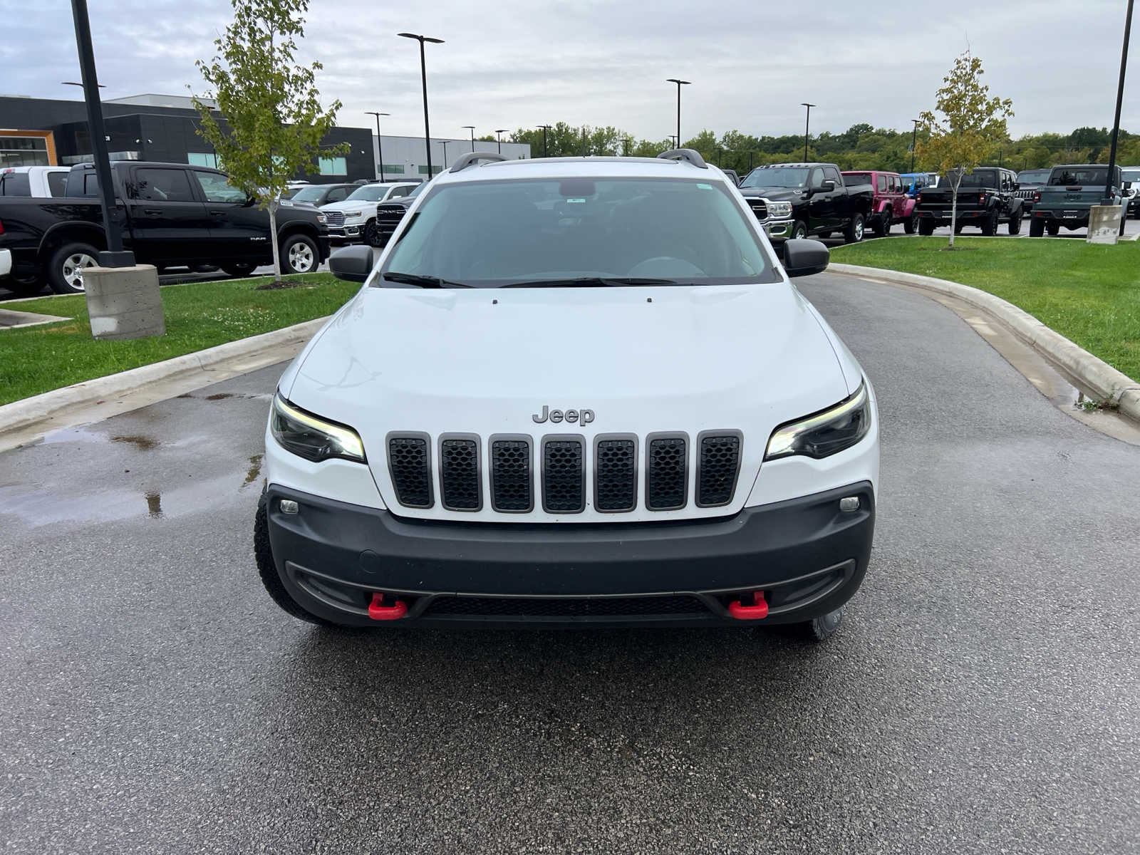 2019 Jeep Cherokee Trailhawk 2