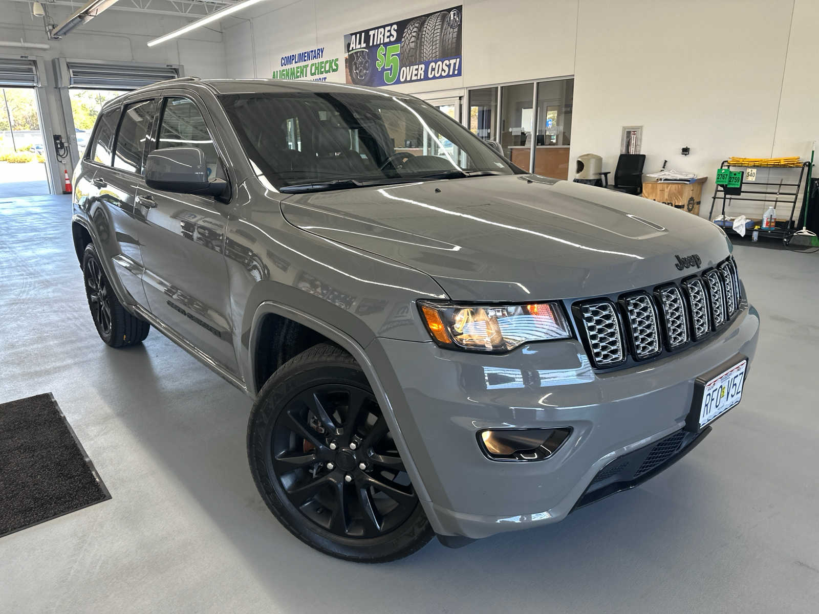 2020 Jeep Grand Cherokee Altitude 3