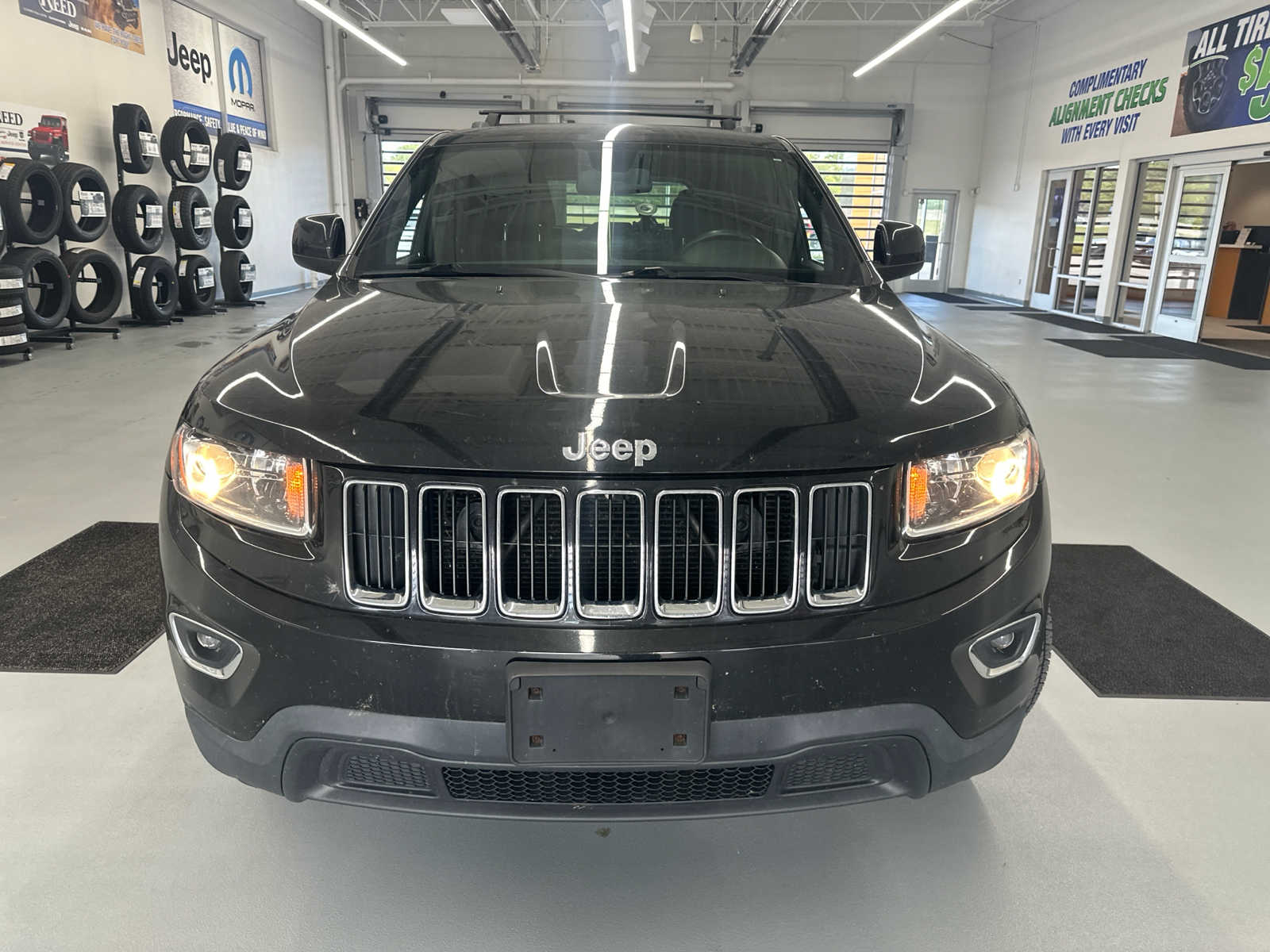 2014 Jeep Grand Cherokee Laredo 2