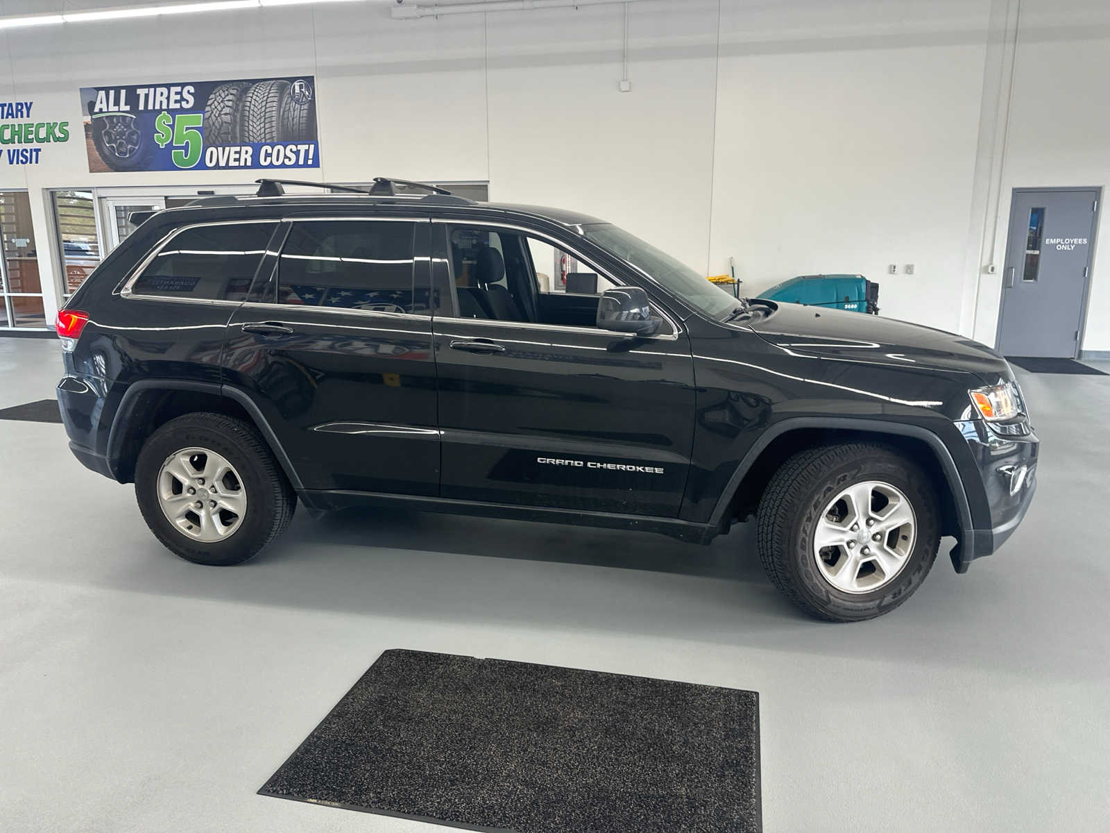 2014 Jeep Grand Cherokee Laredo 4