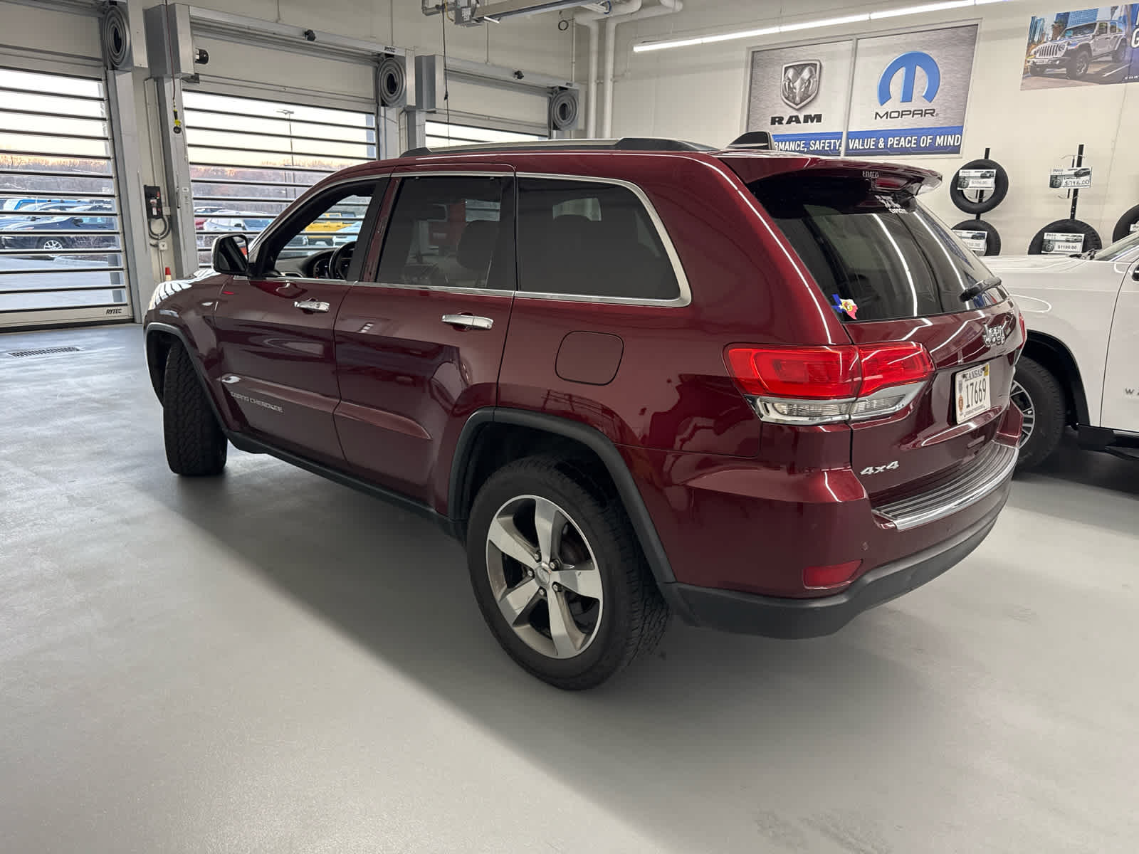 2016 Jeep Grand Cherokee Limited 5