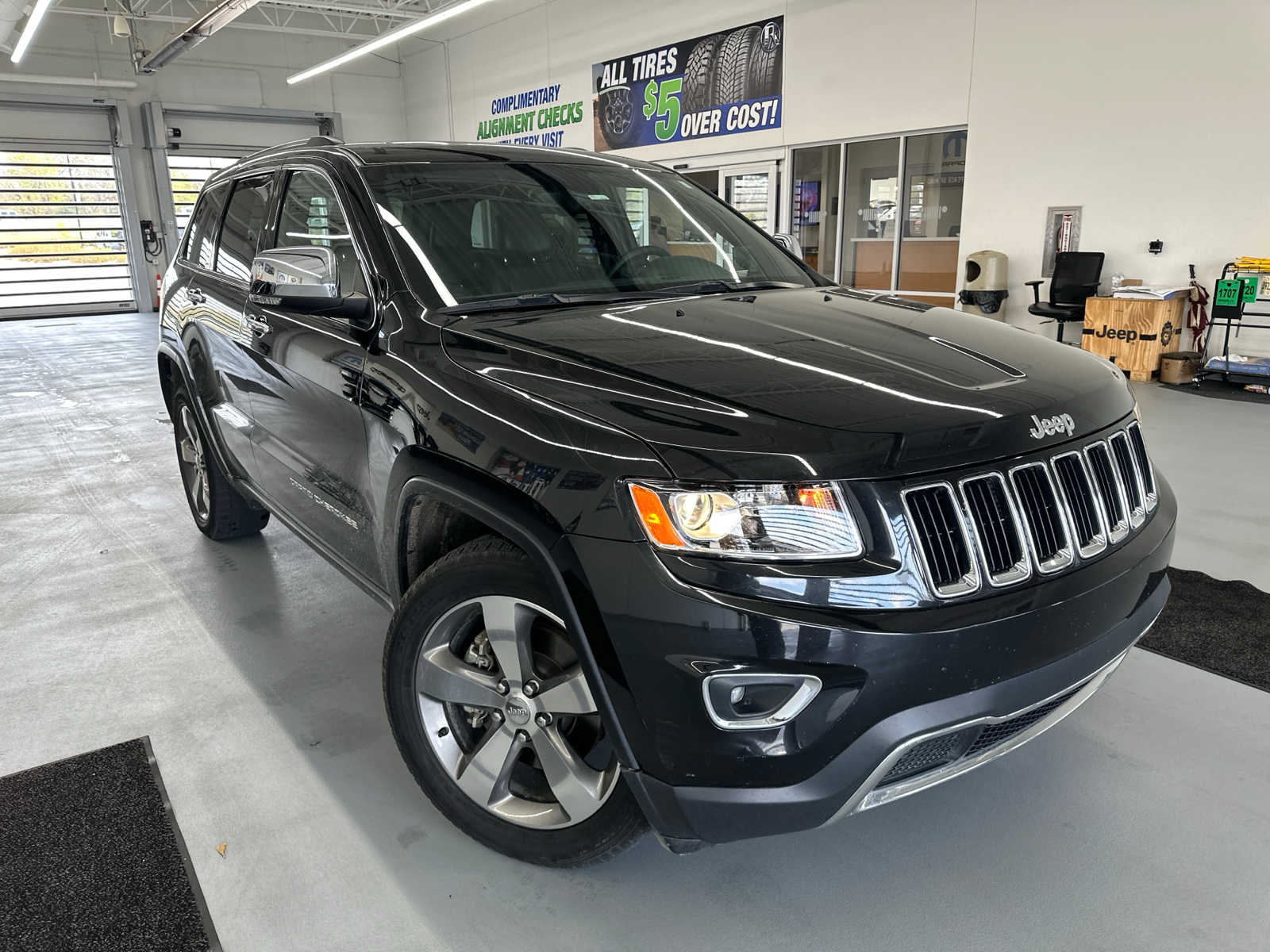 2014 Jeep Grand Cherokee Limited 3